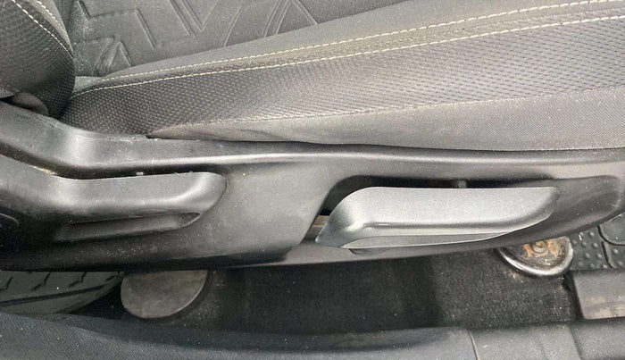2020 Tata NEXON XZ PLUS PETROL, Petrol, Manual, 89,503 km, Driver Side Adjustment Panel