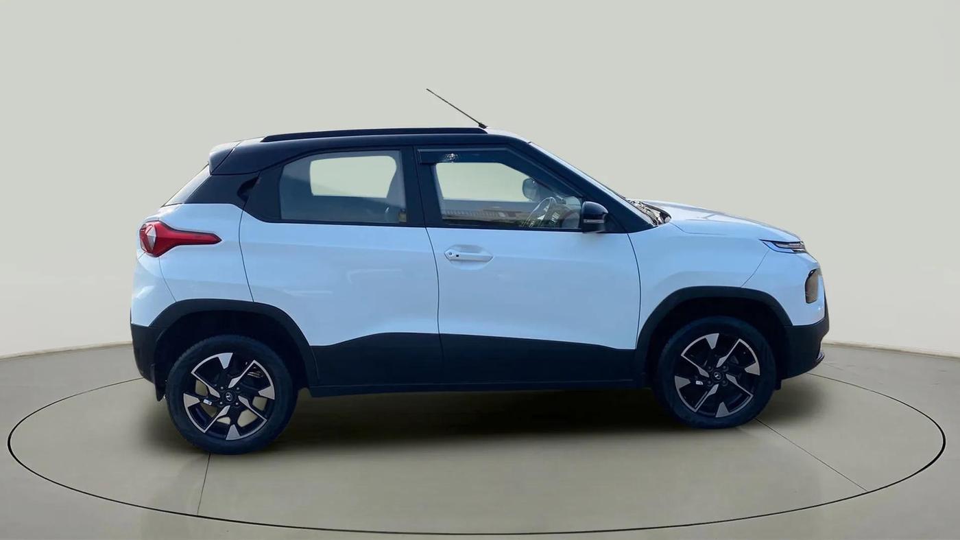 2021 Tata PUNCH CREATIVE  1.2 RTN DUAL TONE, Petrol, Manual, 29,916 km, Right Side View