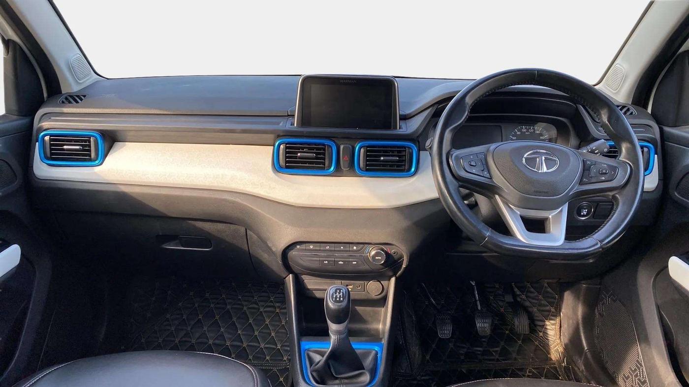 2021 Tata PUNCH CREATIVE  1.2 RTN DUAL TONE, Petrol, Manual, 29,916 km, Dashboard