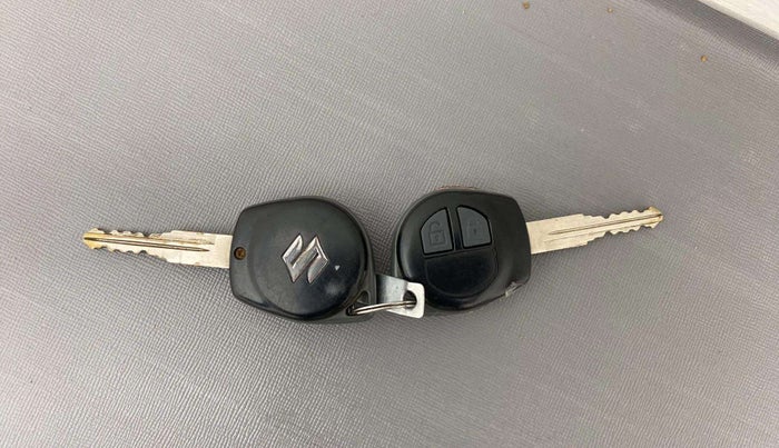 2013 Maruti Swift Dzire VXI, Petrol, Manual, 78,036 km, Key Close Up