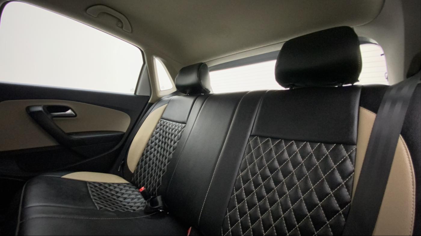 2014 Volkswagen Polo COMFORTLINE 1.2L, Petrol, Manual, 61,656 km, Right Side Rear Door Cabin