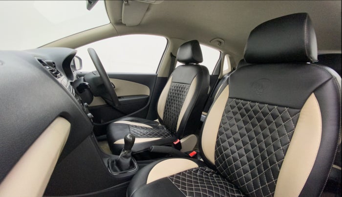 2014 Volkswagen Polo COMFORTLINE 1.2L, Petrol, Manual, 61,656 km, Right Side Front Door Cabin