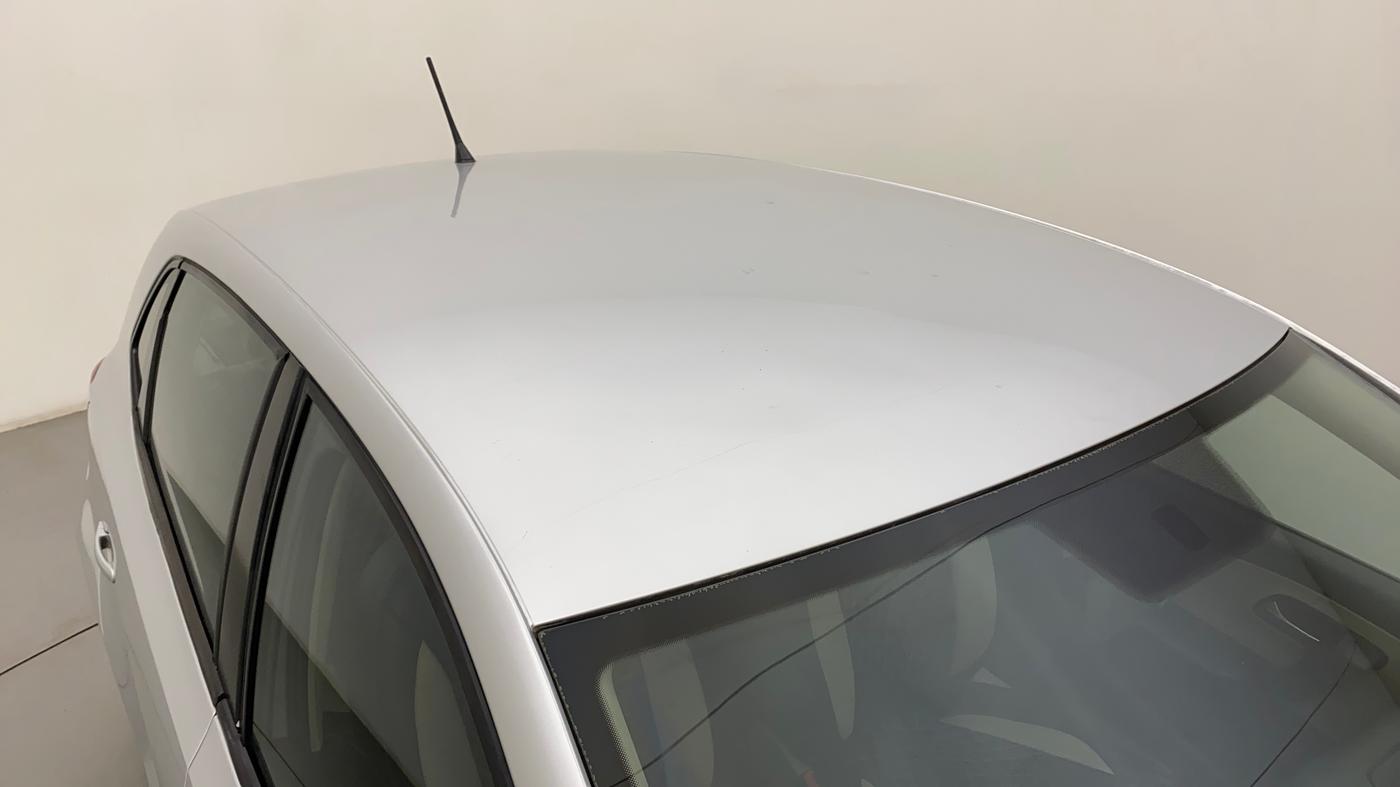 2014 Volkswagen Polo COMFORTLINE 1.2L, Petrol, Manual, 61,656 km, Roof