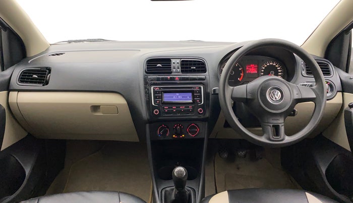 2014 Volkswagen Polo COMFORTLINE 1.2L, Petrol, Manual, 61,656 km, Dashboard