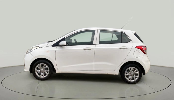 2017 Hyundai Grand i10 MAGNA 1.2 KAPPA VTVT, Petrol, Manual, 60,489 km, Left Side