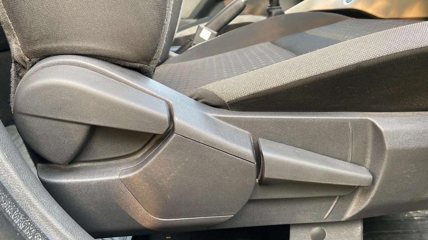 2023 Nissan MAGNITE XV MT, Petrol, Manual, 10,189 km, Driver Side Adjustment Panel