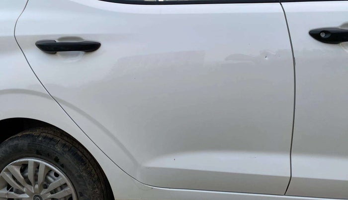 2019 Hyundai GRAND I10 NIOS ERA 1.2 KAPPA VTVT, Petrol, Manual, 18,115 km, Right rear door - Minor scratches