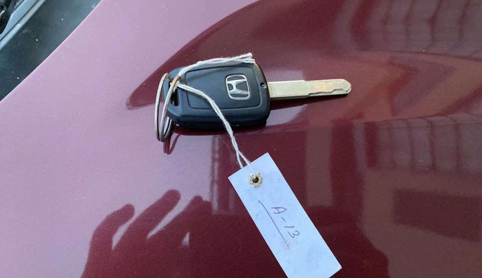 2016 Honda City 1.5L I-VTEC V MT, Petrol, Manual, 61,183 km, Key Close Up