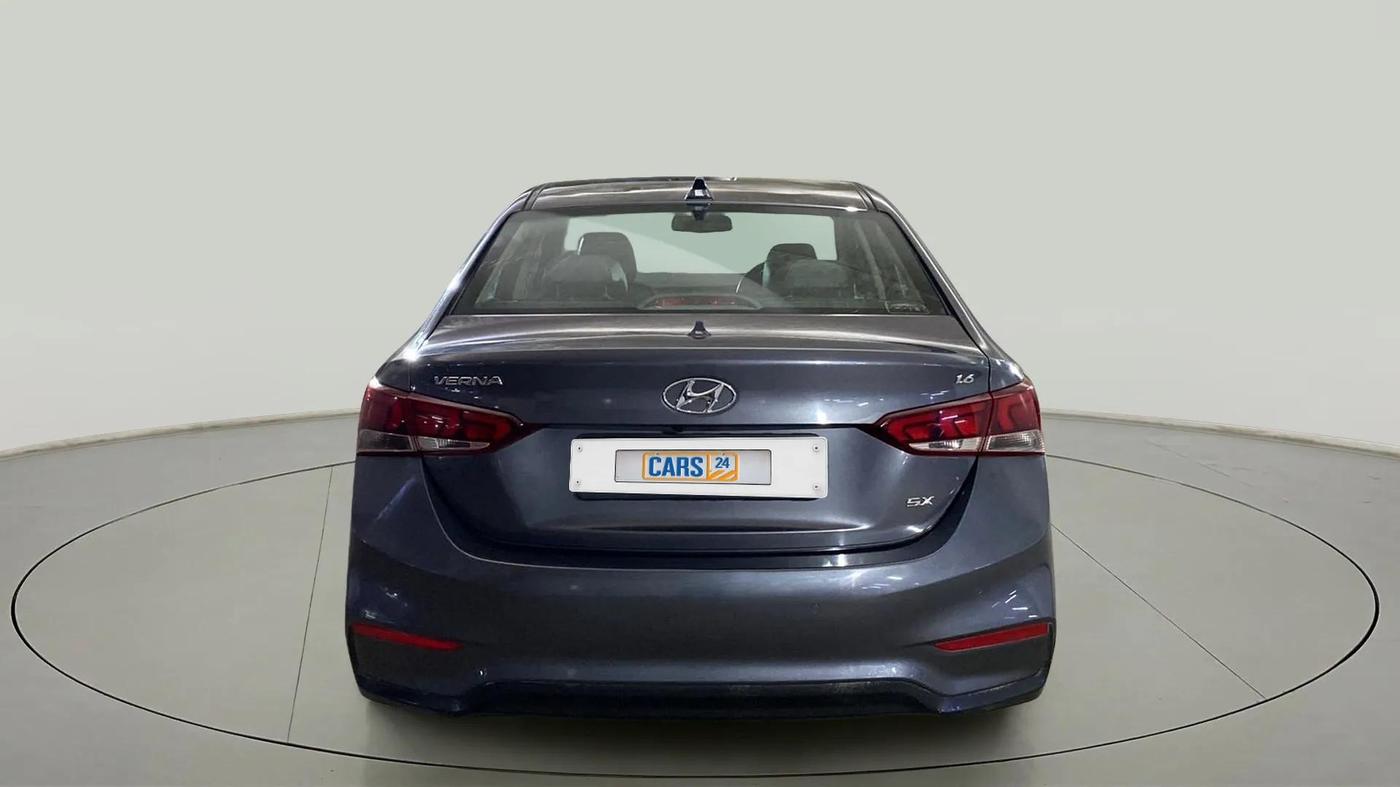 2018 Hyundai Verna 1.6 VTVT SX (O) AT, Petrol, Automatic, 49,558 km, Back/Rear