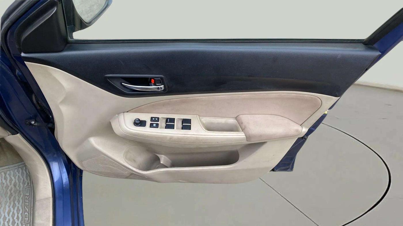 2018 Maruti Dzire VXI, Petrol, Manual, 11,763 km, Driver Side Door Panels Control