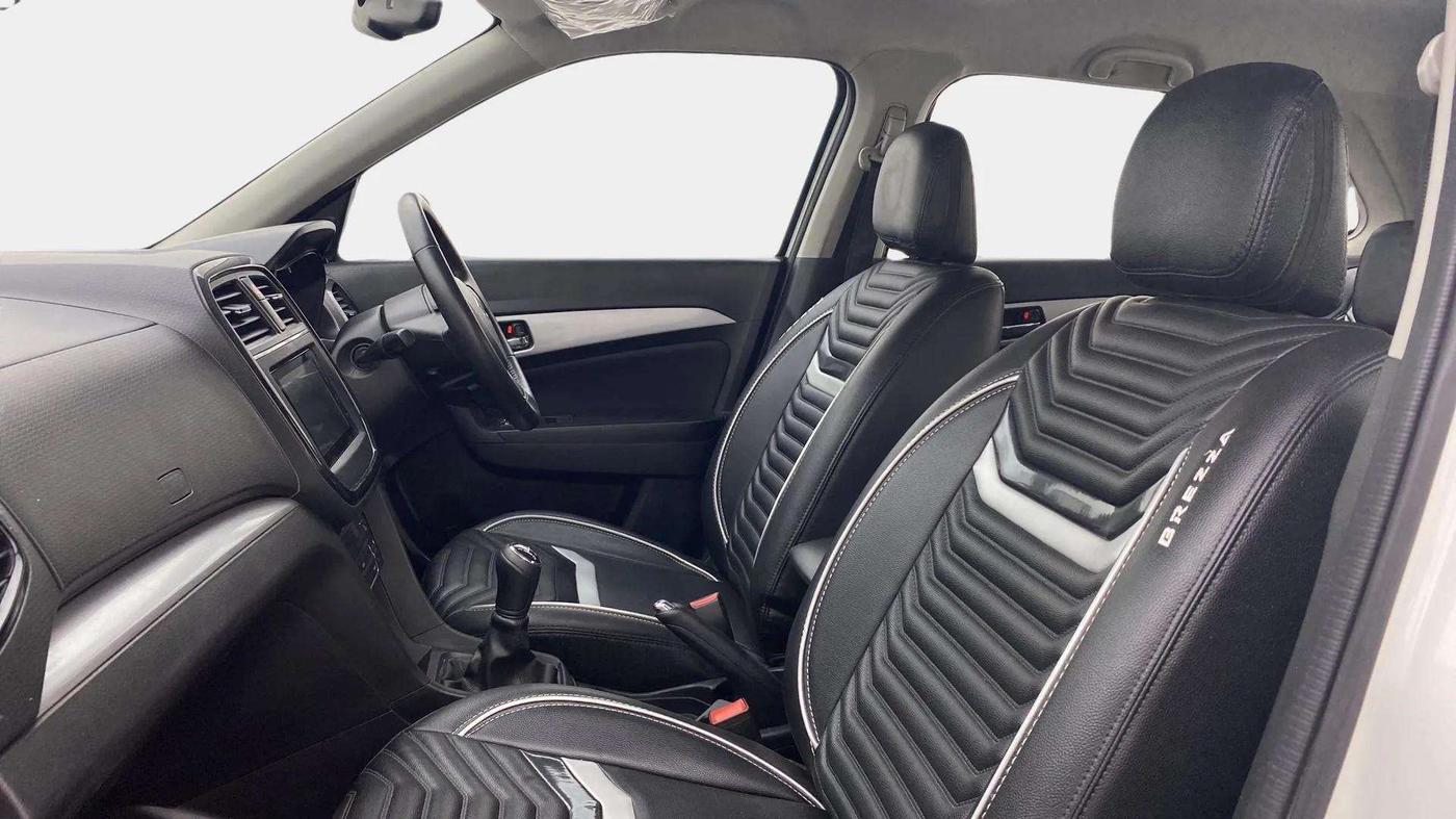 2020 Maruti Vitara Brezza ZXI PLUS, Petrol, Manual, 47,290 km, Right Side Front Door Cabin