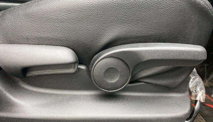 2020 Maruti Vitara Brezza ZXI PLUS, Petrol, Manual, 47,290 km, Driver Side Adjustment Panel