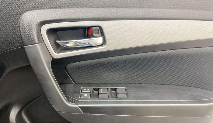 2020 Maruti Vitara Brezza ZXI PLUS, Petrol, Manual, 47,290 km, Driver Side Door Panels Control