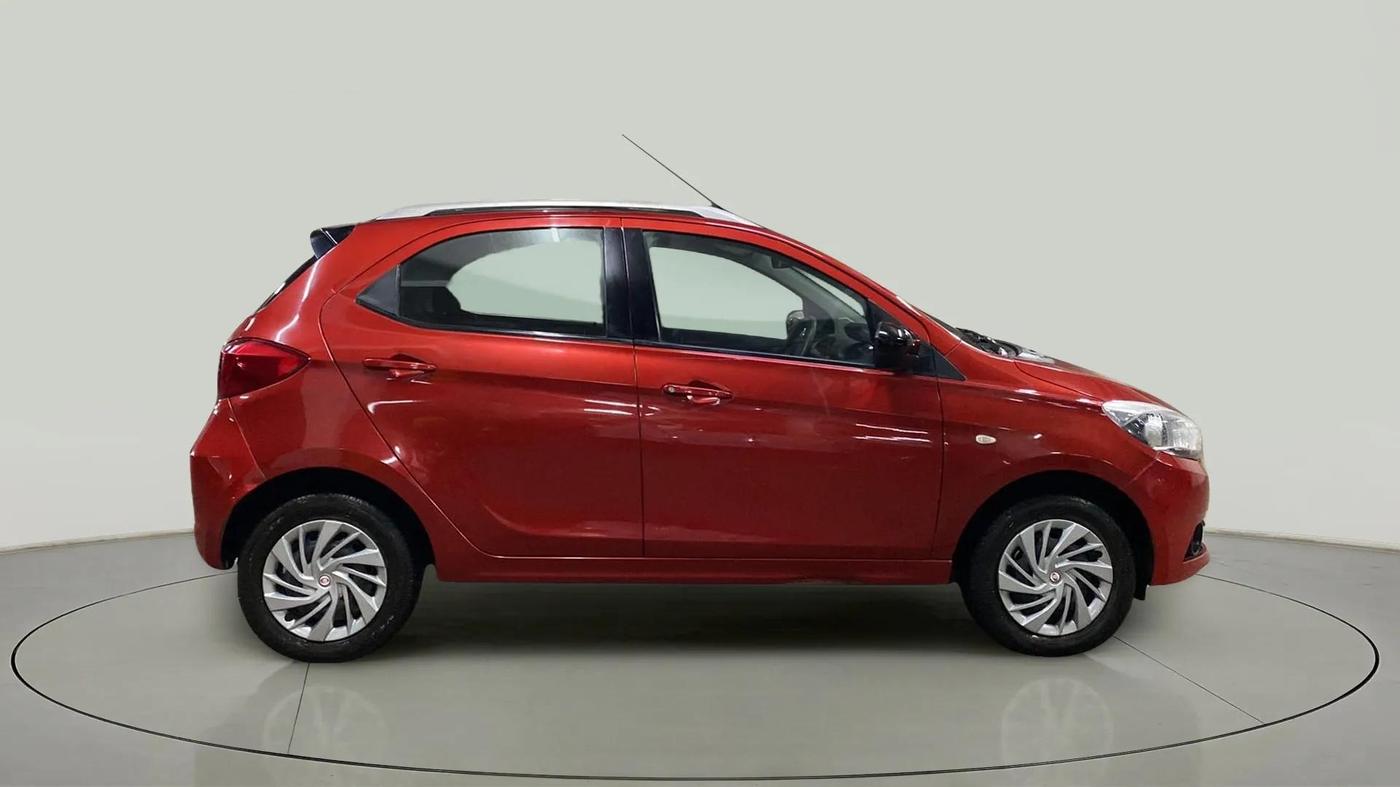 2017 Tata Tiago WIZZ EDITION PETROL, Petrol, Manual, 23,255 km, Right Side View