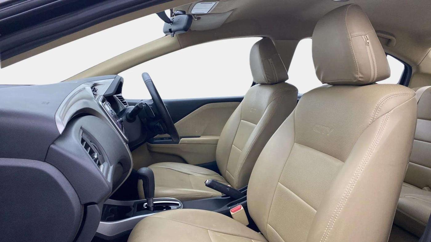 2018 Honda City 1.5L I-VTE V CVT, Petrol, Automatic, 22,580 km, Right Side Front Door Cabin