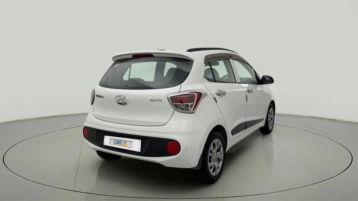 2018 Hyundai Grand i10 SPORTZ 1.2 KAPPA VTVT, Petrol, Manual, 55,683 km, Right Back Diagonal