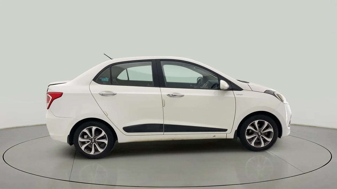 2015 Hyundai Xcent SX 1.2 (O), Petrol, Manual, 59,616 km, Right Side View