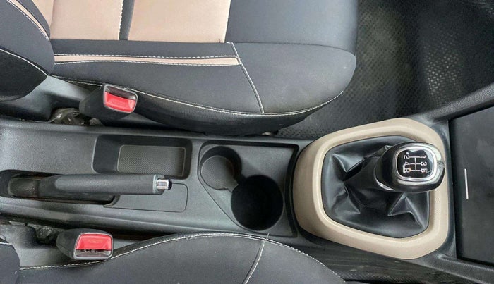 2015 Hyundai Xcent SX 1.2 (O), Petrol, Manual, 59,616 km, Gear Lever