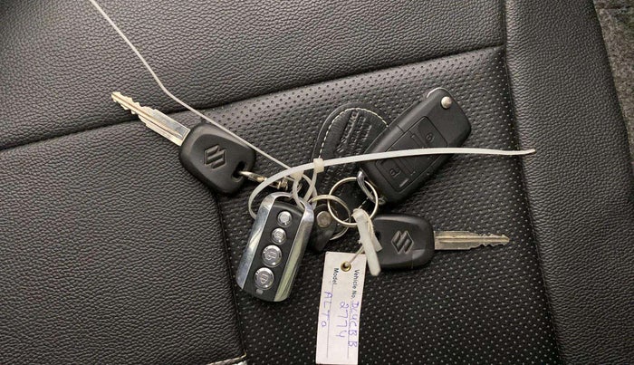 2022 Maruti Alto LXI OPT CNG, CNG, Manual, 26,755 km, Key Close Up