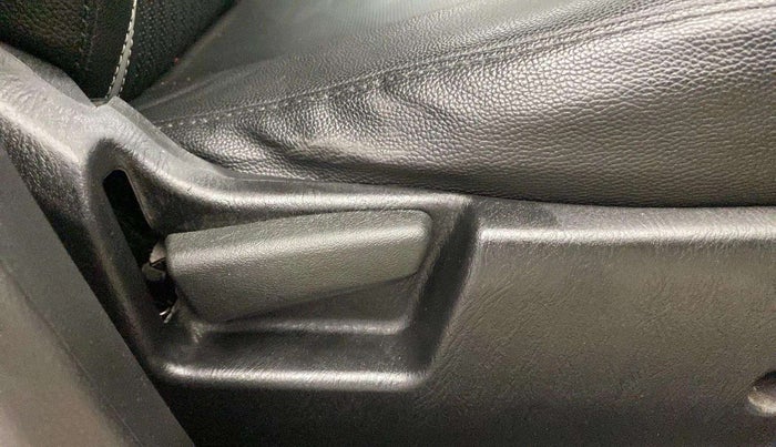 2022 Maruti Alto LXI OPT CNG, CNG, Manual, 26,755 km, Driver Side Adjustment Panel