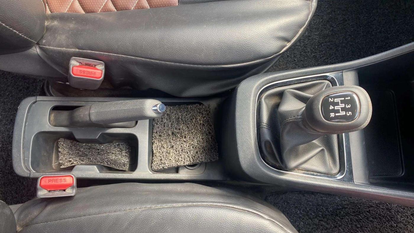 2023 Tata PUNCH ADVENTURE MT, Petrol, Manual, 4,531 km, Gear Lever