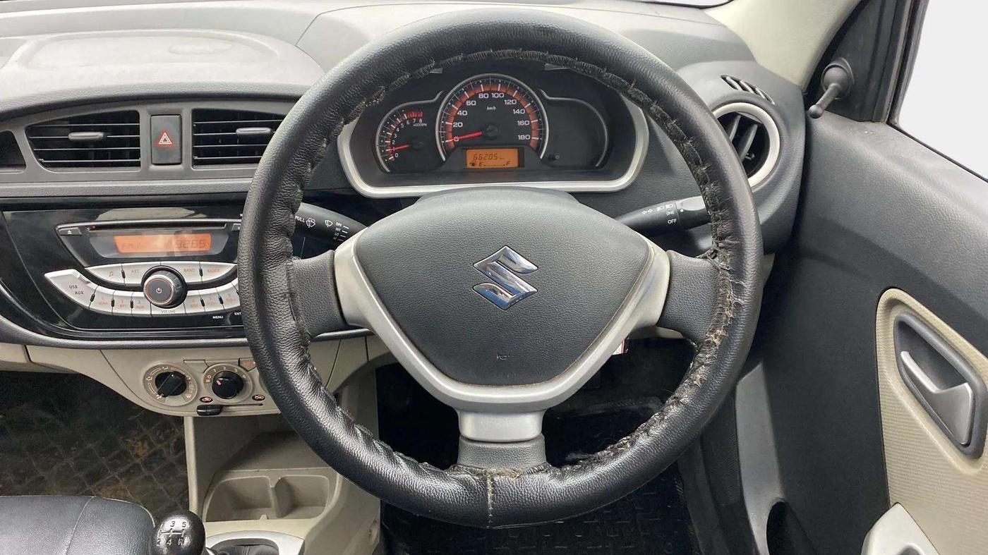 2016 Maruti Alto K10 VXI, Petrol, Manual, 66,186 km, Steering Wheel Close Up