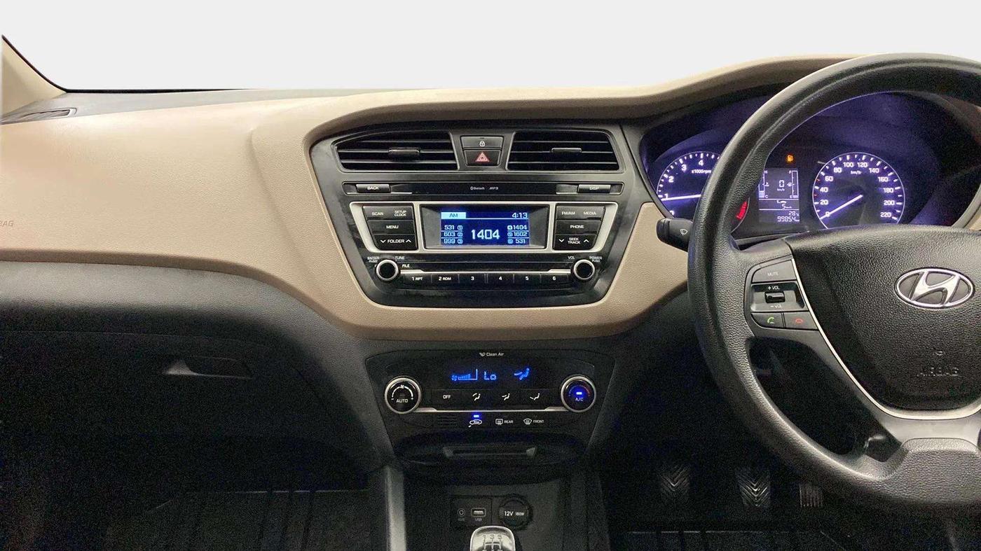 2016 Hyundai Elite i20 SPORTZ 1.2, CNG, Manual, 1,00,081 km, Air Conditioner