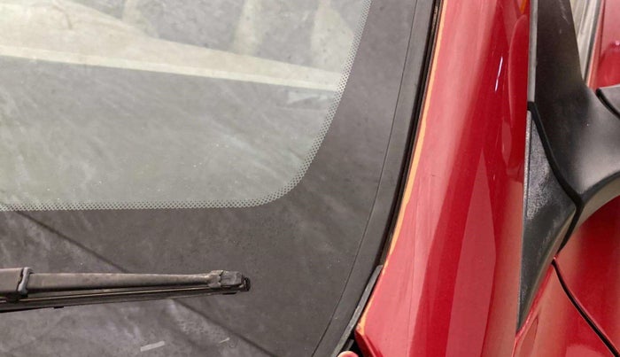 2016 Hyundai Elite i20 SPORTZ 1.2, CNG, Manual, 1,00,081 km, Left A pillar - Paint is slightly faded