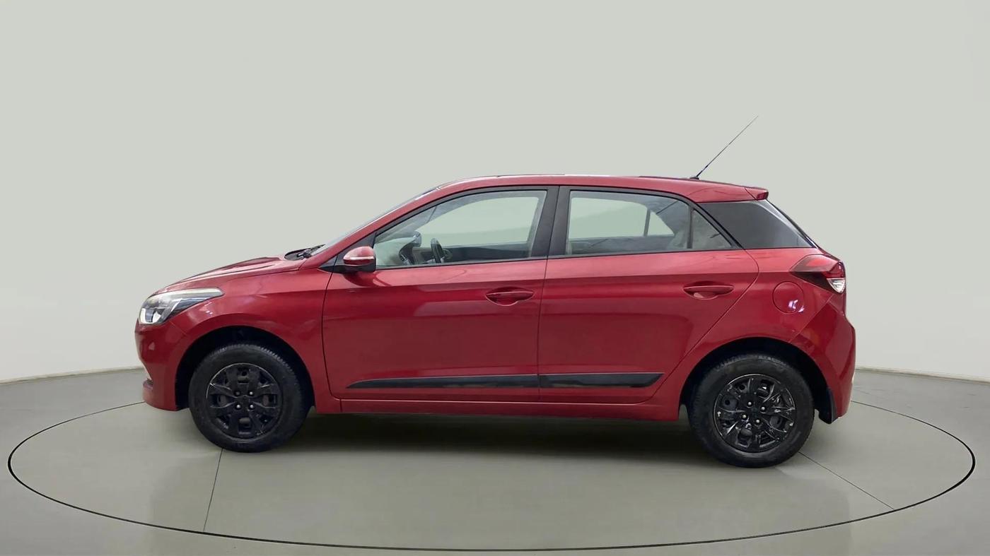 2016 Hyundai Elite i20 SPORTZ 1.2, CNG, Manual, 1,00,081 km, Left Side