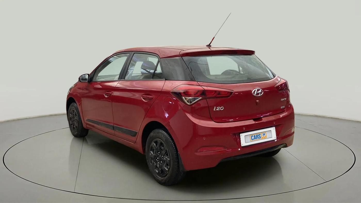 2016 Hyundai Elite i20 SPORTZ 1.2, CNG, Manual, 1,00,081 km, Left Back Diagonal