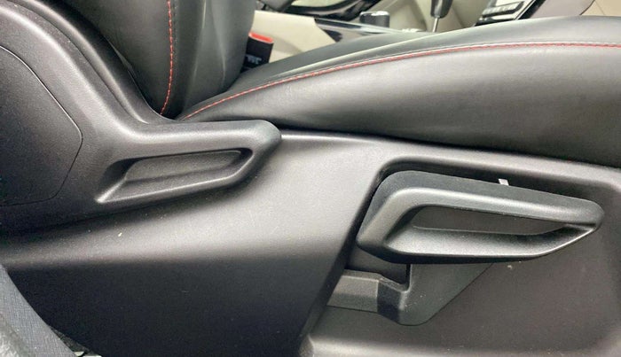 2023 Tata NEXON XZA PLUS LUXURY SUNROOF DIESEL, Diesel, Automatic, 12,188 km, Driver Side Adjustment Panel