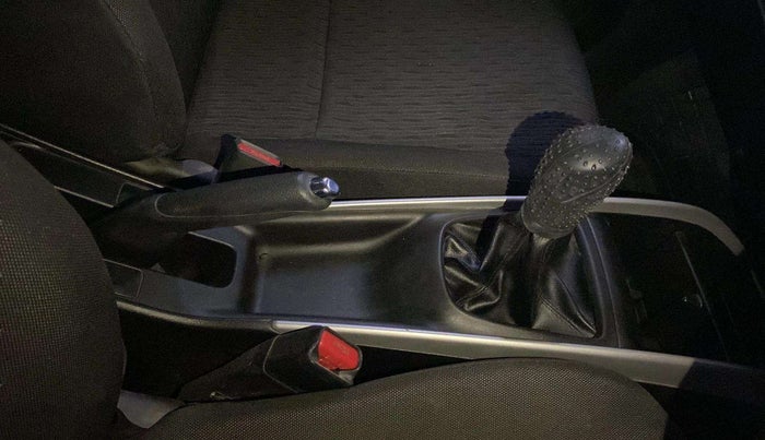 2015 Maruti Baleno DELTA PETROL 1.2, Petrol, Manual, 26,254 km, Gear Lever