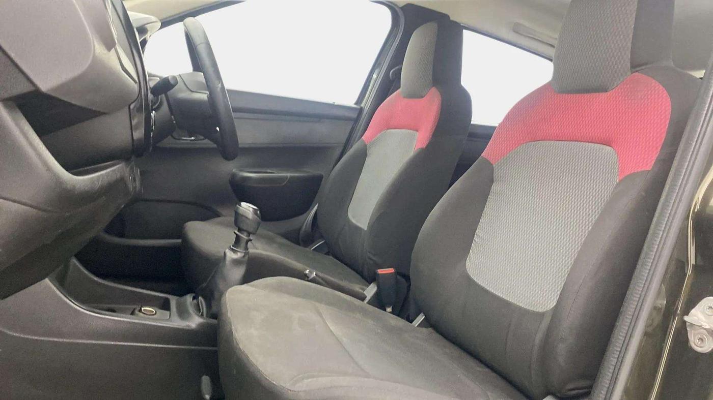2018 Renault Kwid RXT 1.0, Petrol, Manual, 37,539 km, Right Side Front Door Cabin