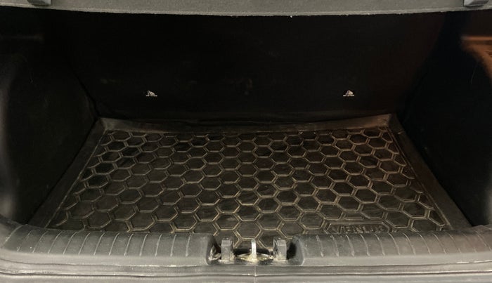 2021 Hyundai VENUE S+ 1.2, Petrol, Manual, 89,329 km, Boot Inside