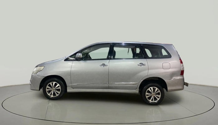 2015 Toyota Innova 2.5 VX 8 STR, Diesel, Manual, 1,10,210 km, Left Side