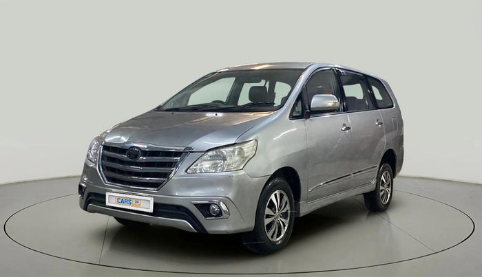 2015 Toyota Innova 2.5 VX 8 STR, Diesel, Manual, 1,10,210 km, Left Front Diagonal