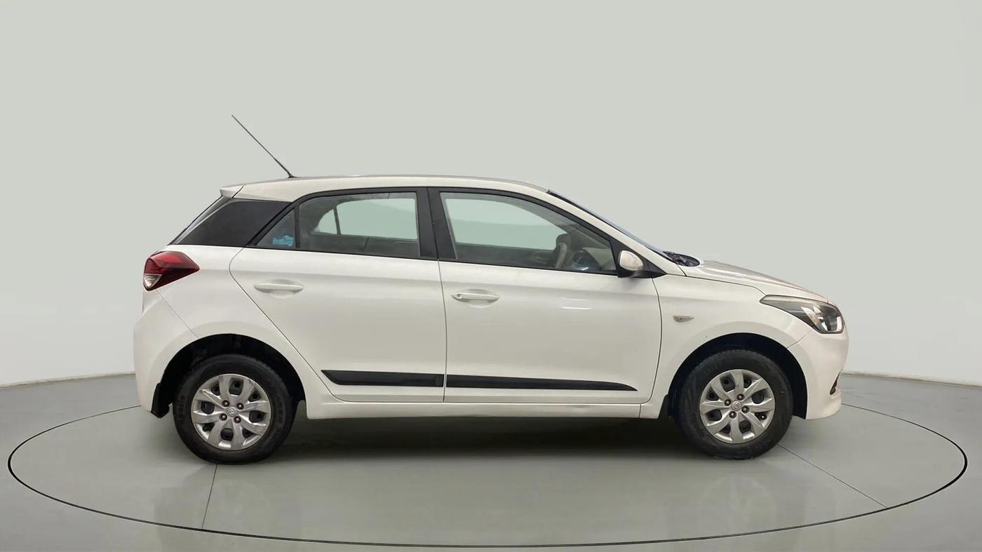 2017 Hyundai Elite i20 MAGNA EXECUTIVE 1.2, Petrol, Manual, 91,969 km, Right Side View