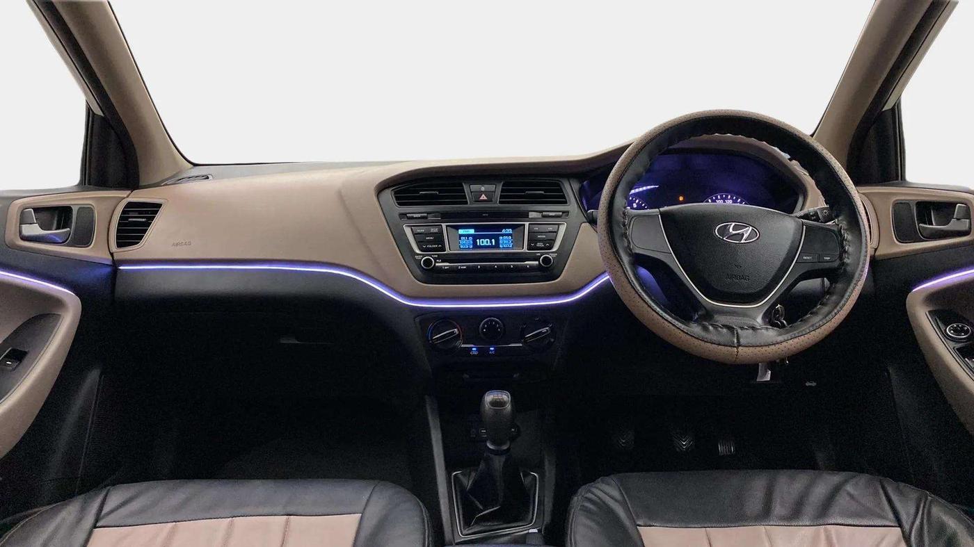 2017 Hyundai Elite i20 MAGNA EXECUTIVE 1.2, Petrol, Manual, 91,969 km, Dashboard