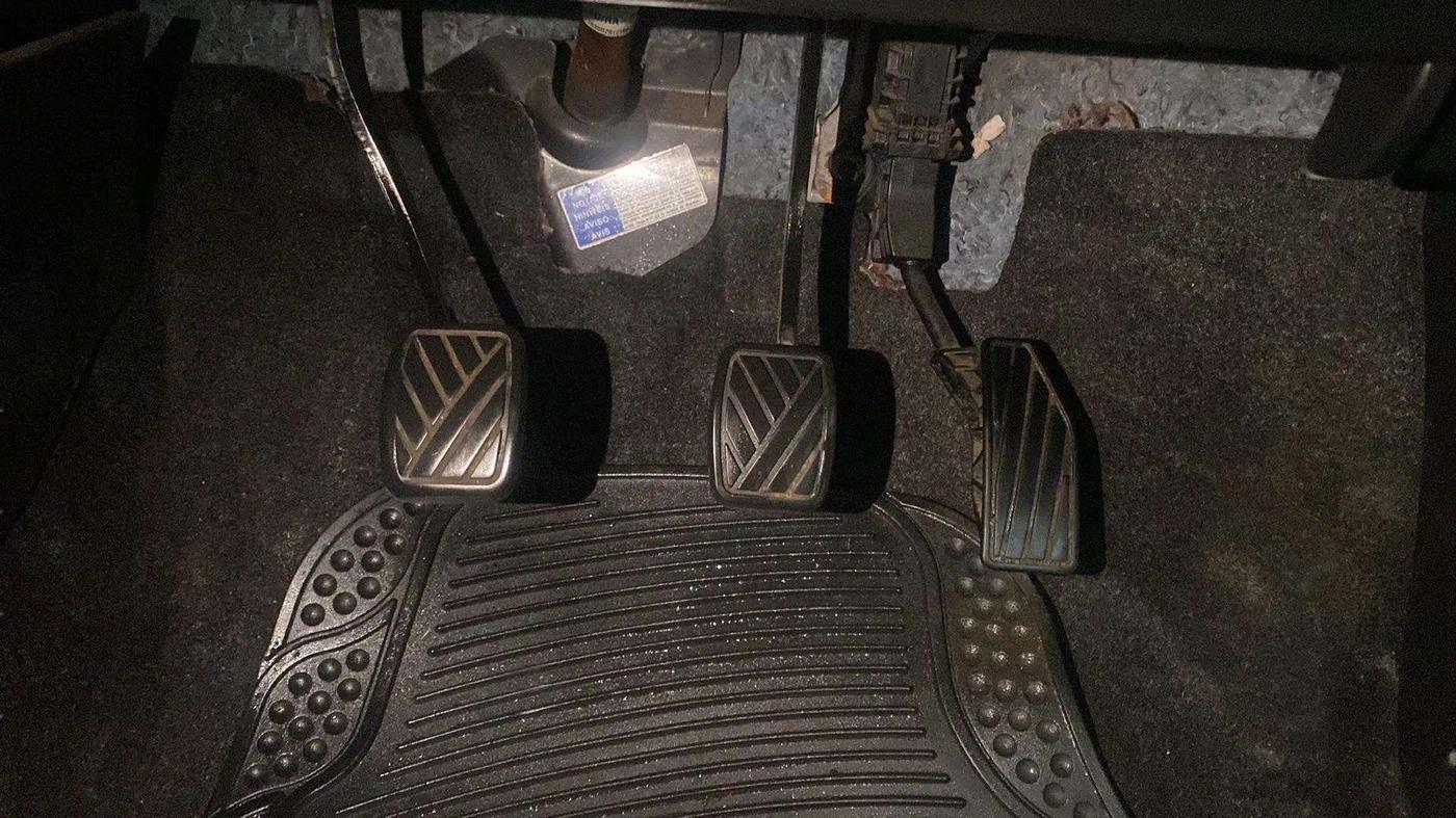 2019 Maruti Swift VXI, Petrol, Manual, 88,904 km, Pedals