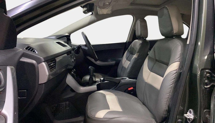 2020 Tata NEXON XM SUNROOF PETROL, Petrol, Manual, 29,775 km, Right Side Front Door Cabin