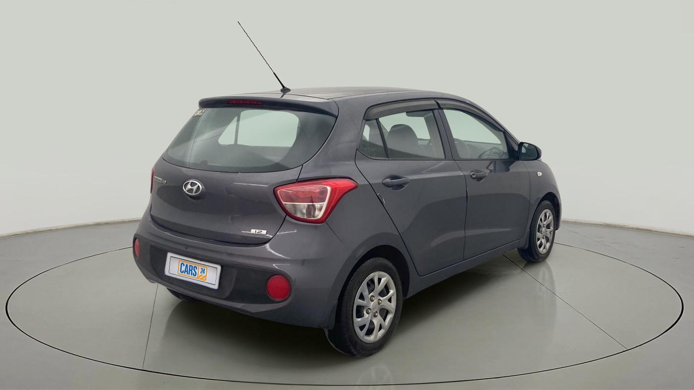 2017 Hyundai Grand i10 MAGNA 1.2 KAPPA VTVT, Petrol, Manual, 69,066 km, Right Back Diagonal