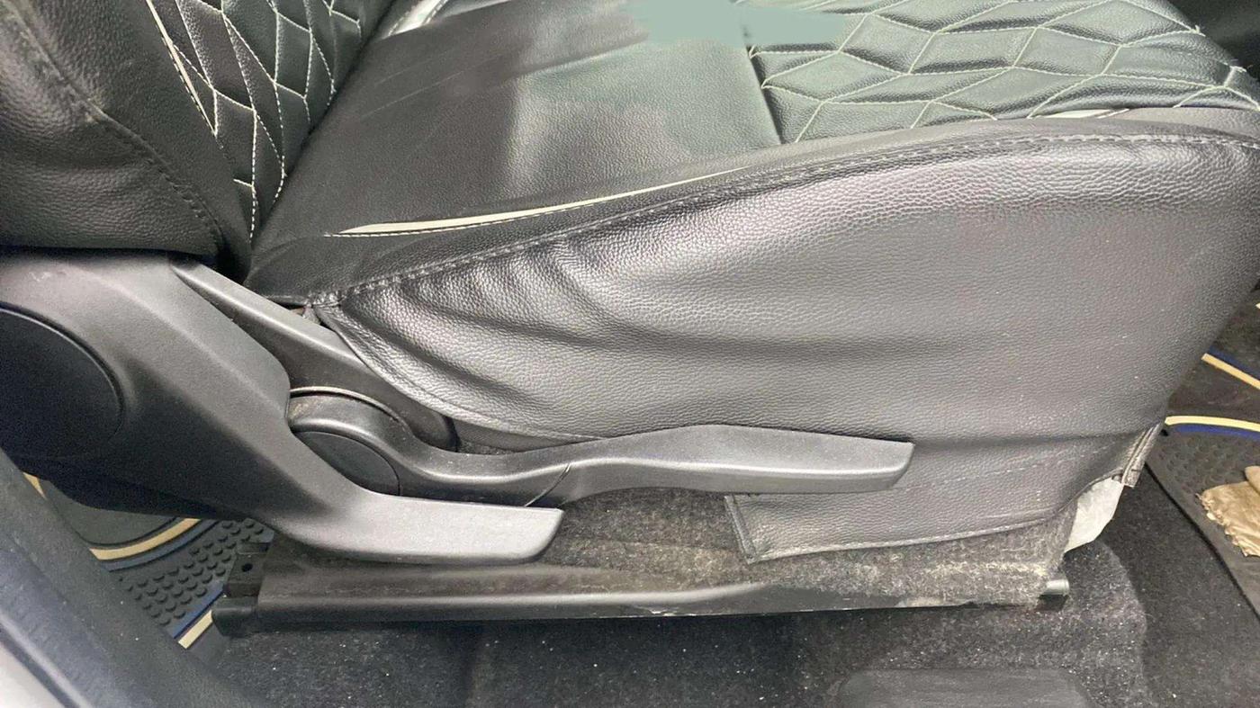 2021 Maruti Baleno ZETA PETROL 1.2, Petrol, Manual, 25,875 km, Driver Side Adjustment Panel