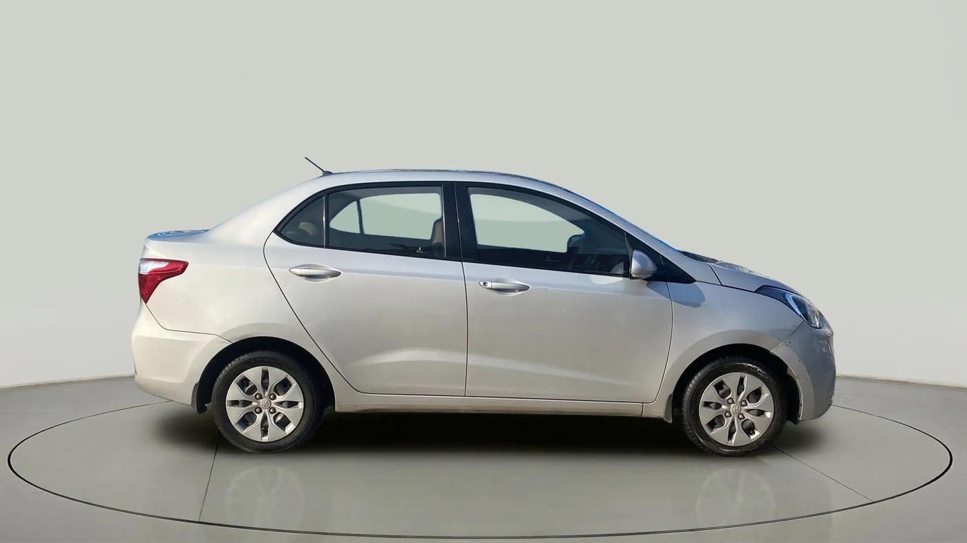 2017 Hyundai Xcent S 1.2, Petrol, Manual, 42,418 km, Right Side