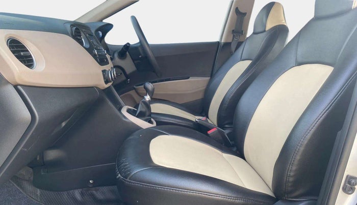 2017 Hyundai Xcent S 1.2, Petrol, Manual, 42,418 km, Right Side Front Door Cabin