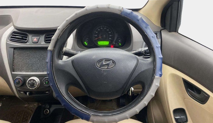 2015 Hyundai Eon ERA +, Petrol, Manual, 33,451 km, Steering Wheel Close Up