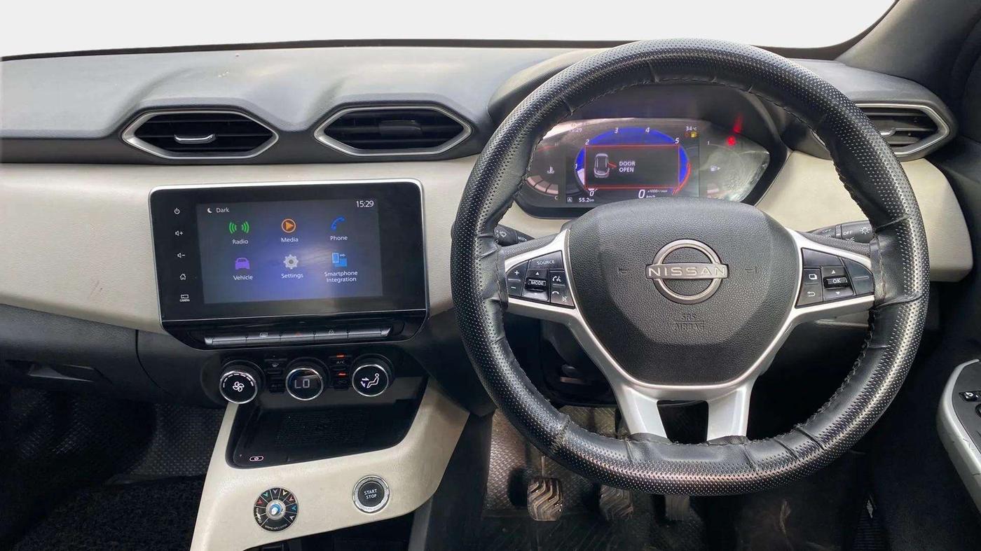 2021 Nissan MAGNITE XV TURBO, Petrol, Manual, 30,927 km, Steering Wheel Close Up