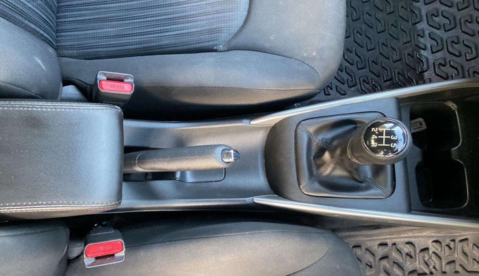 2022 Maruti Baleno ZETA PETROL 1.2, CNG, Manual, 8,904 km, Gear Lever