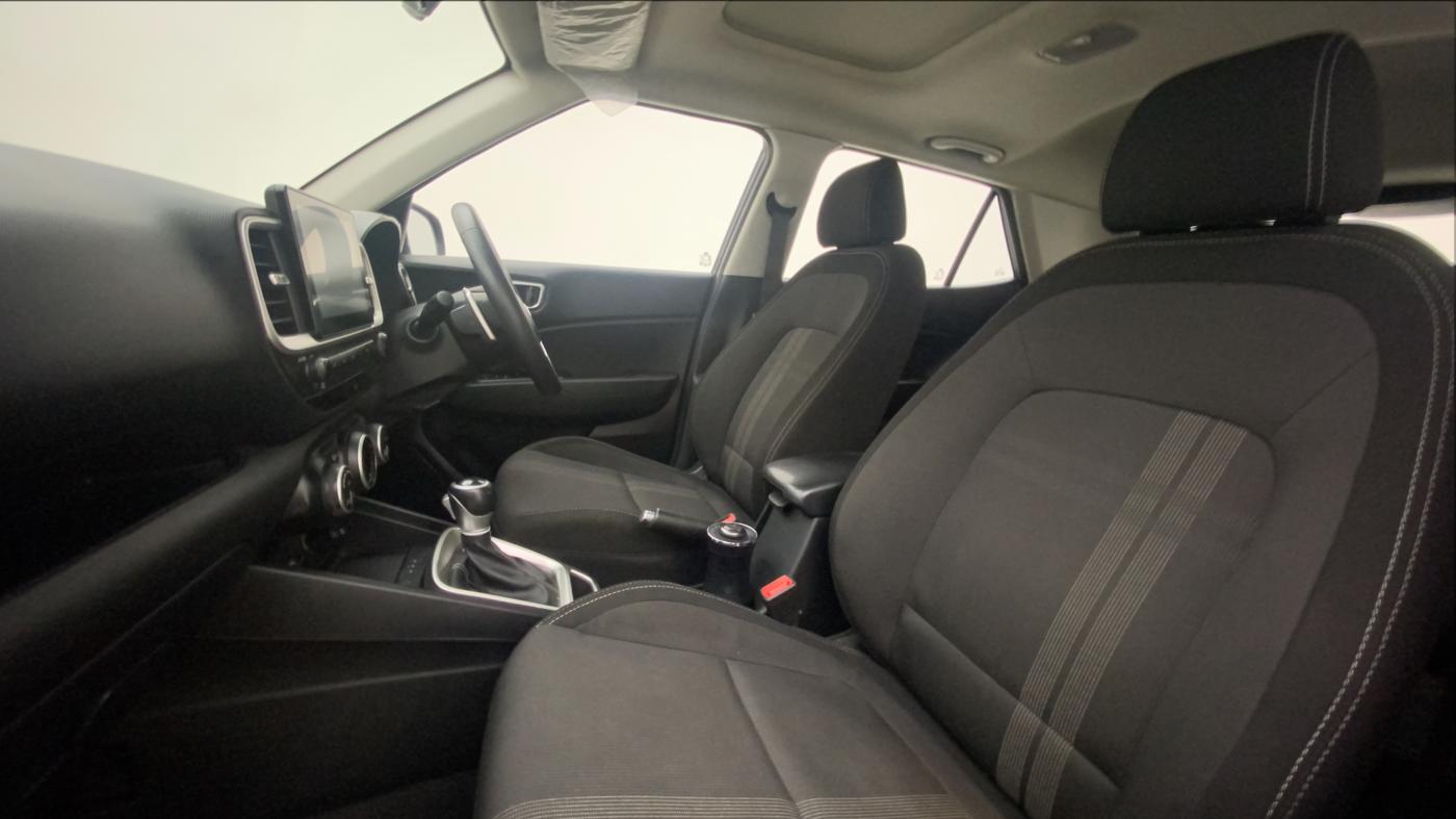 2021 Hyundai VENUE SX PLUS 1.0 TURBO DCT, Petrol, Automatic, 61,505 km, Right Side Front Door Cabin