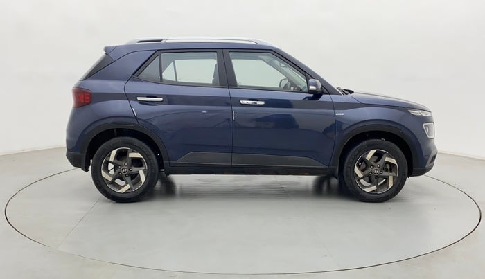 2021 Hyundai VENUE SX PLUS 1.0 TURBO DCT, Petrol, Automatic, 61,505 km, Right Side View