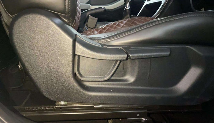 2022 Hyundai Creta EX 1.5 PETROL, Petrol, Manual, 14,522 km, Driver Side Adjustment Panel